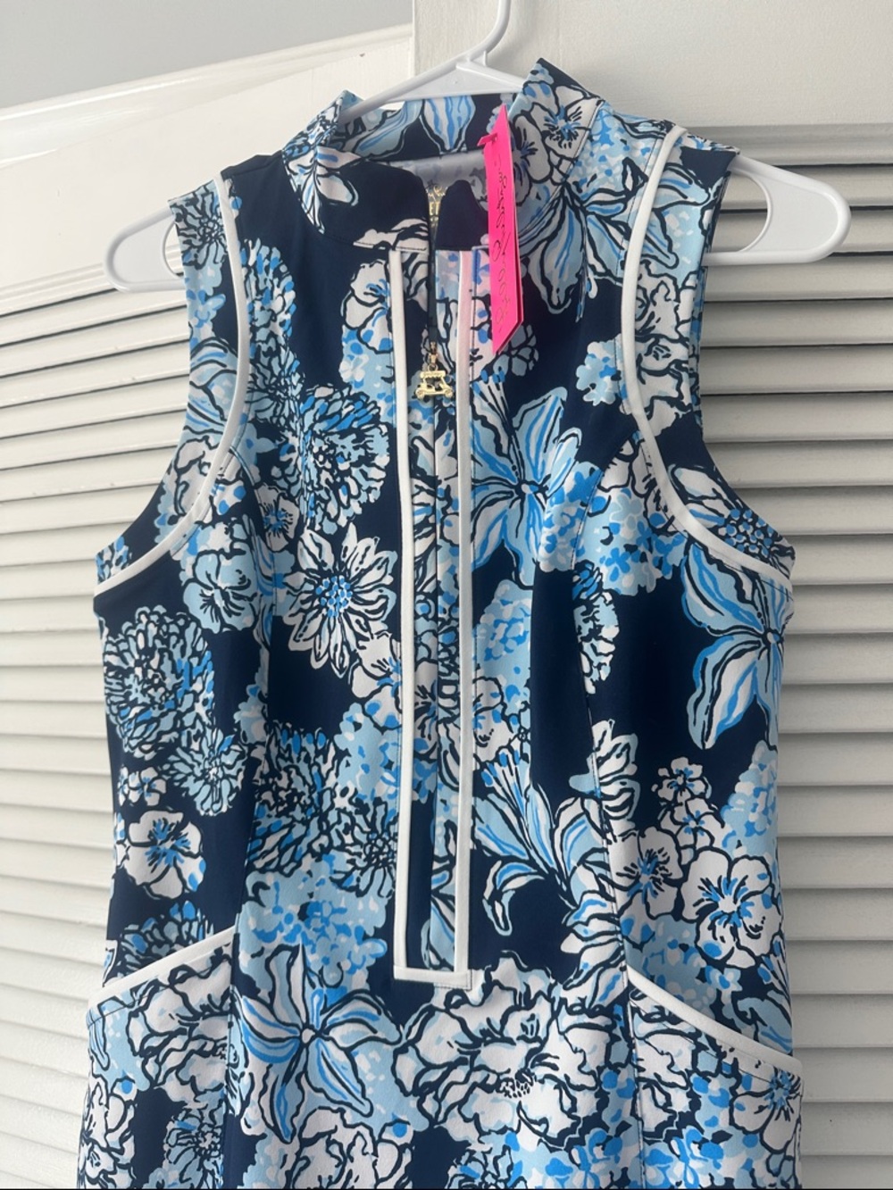 NWT Lilly Pulitzer UPF 50+ Luxletic Kathy Dress - Low Tide Navy Bouquet All Day - Picture 5 of 8